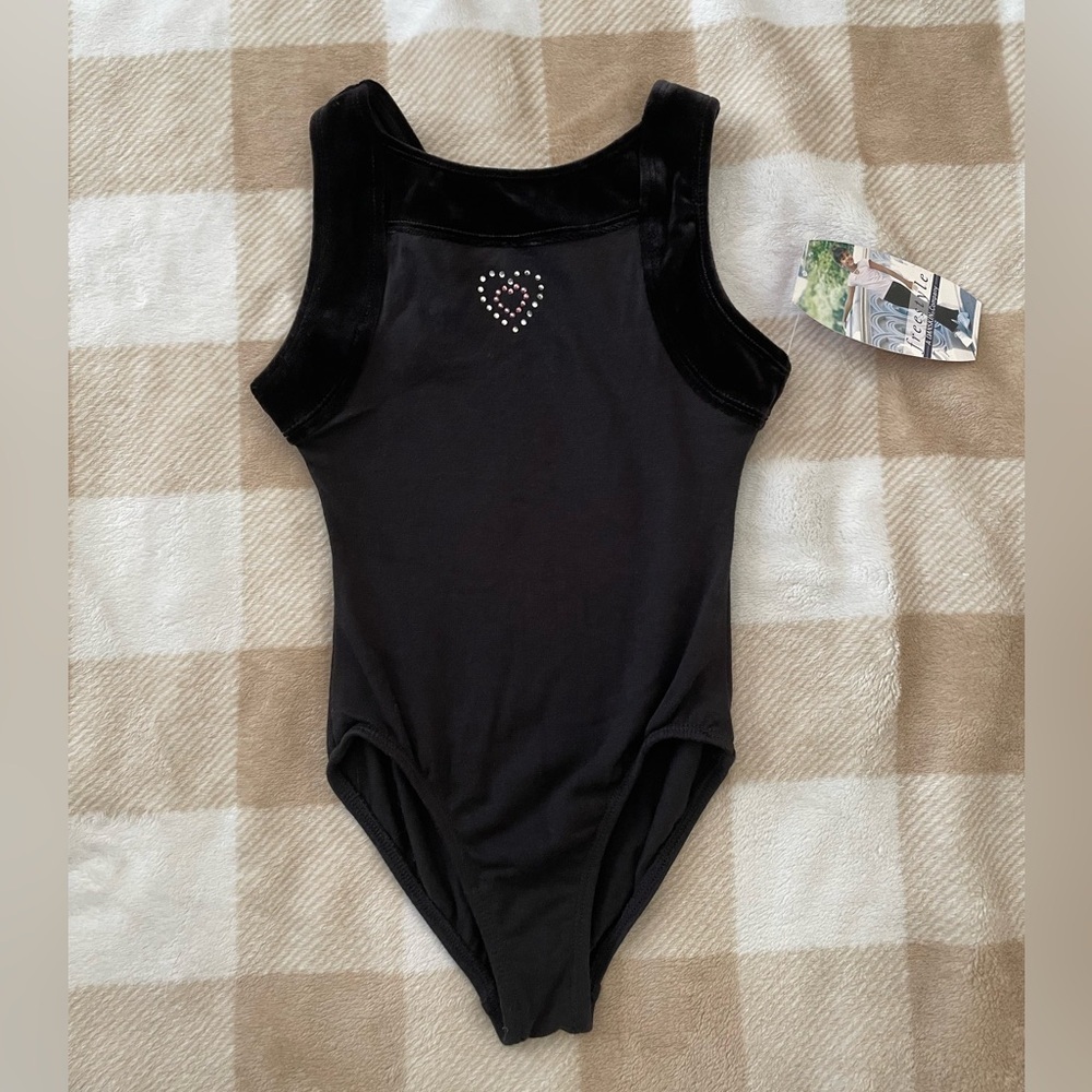 Freestyle Black Kids One Piece Bodysuit with heart XS (4/5)